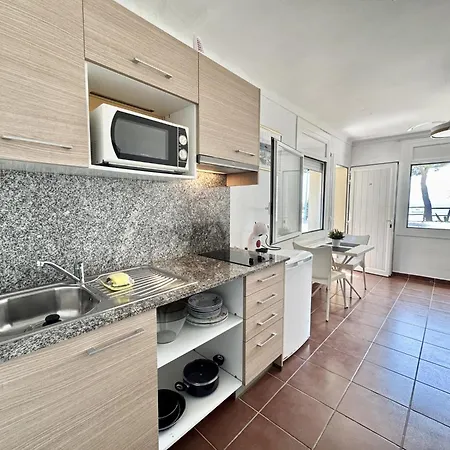 Apartamento Almadrague 24 *